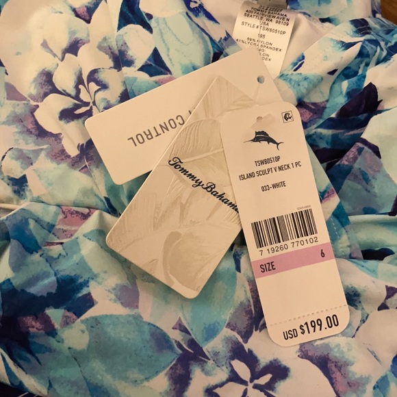 Tommy Bahama Island Sculpt V-neck is pc - Picture 6 of 6